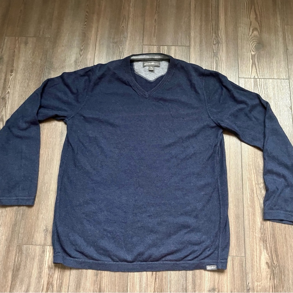 Eddie Bauer Men's Deep Blue V-Neck Sweater